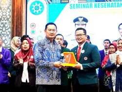 Sukseskan Lamongan Sehat Bupati Lamongan Ajak Insan Kesehatan Untuk Mengimplementasikan Konsep Society 5.0