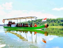 Aksi Forkopimda Ngawi Sebrangi Waduk, Distribusi Logistik Pemilu