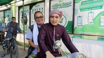 Arie Triyono (kiri) Dan Buya Yahya (kanan)