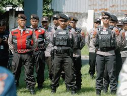 KPU Jombang Mulai Distribusikan Logistik Pemilu, Polisi Lakukan Pengawalan