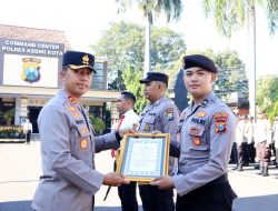Raih Juara 1 Kejuaraan karate Internasioanal Championship , Anggota Polres Kediri Kota Mendapatkan Penghargaan