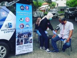 Apresiasi atas suksesnya pelaksanaan Pemilu 2024 di Kota Kediri, Mahasiswa IIK STRADA Kediri Gelar Bakti Kesehatan