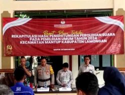 Personil Polsek Mantup Amankan Rapat Pleno Pemilu 2024 Tingkat Kecamatan