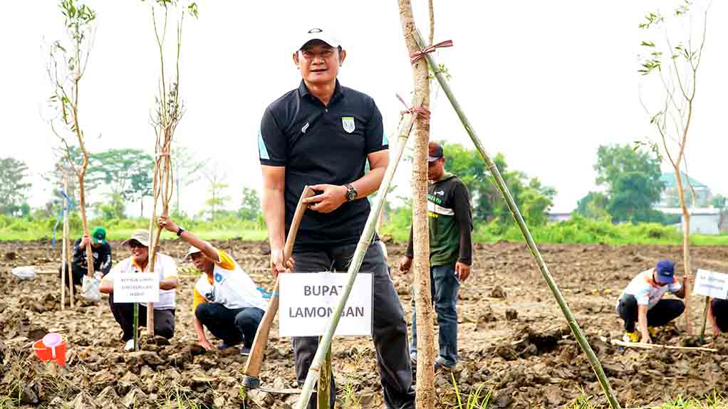 Pemkab Lamongan Tandai Hpsn Dengan Penghijauan Kagama