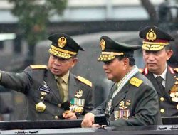 Publik Pertanyakan Pemberian Pangkat Istimewa kepada Prabowo