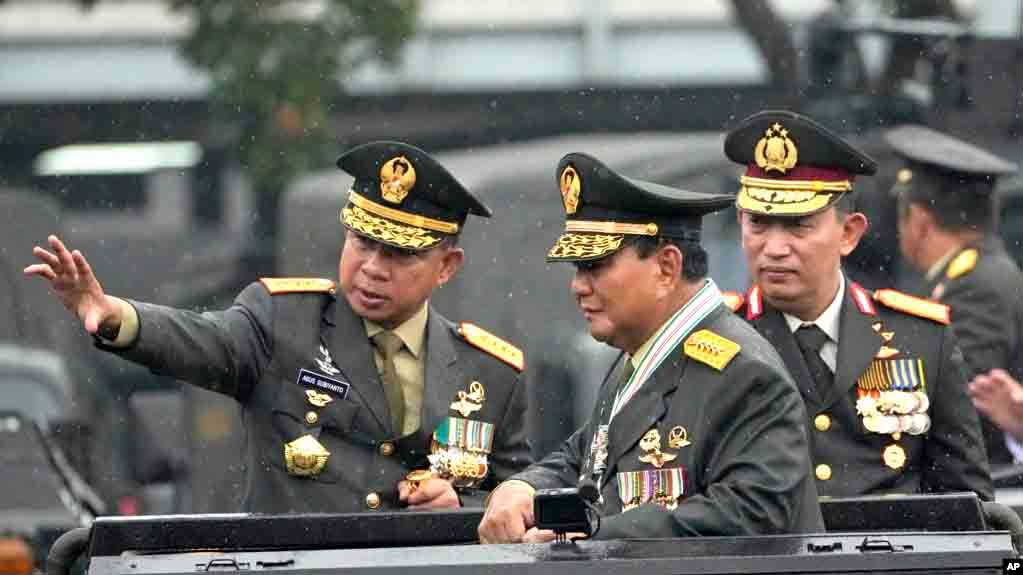 Publik Pertanyakan Pemberian Pangkat Istimewa Pada Prabowo