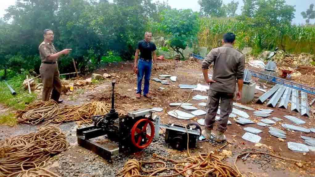 Satpol Pp Dan Damkar Hentikan Rencana Pembangunan Menara Tower Seluler