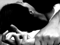 Seorang Siswi SMKN di Surabaya Menjadi Korban Nafsu Seks Sang Pelatih Paskibraka