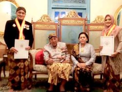 Bupati Pemalang Dianugerahi Gelar Ningrat Kehormatan dari Keraton Surakarta