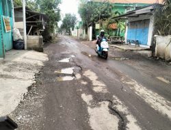 Gus Muhdlor Pastikan Dibeton Tahun Ini, Jalan Rusak Desa Gemurung-Tebel Yang Dikeluhkan Warga