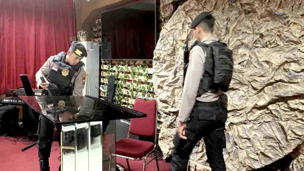 Jelang Minggu Paskah Polresta Malang Kota Sterilisasi Gereja Libatkan Unit K9