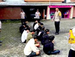 Kapolsek Menganti Amankan Belasan Pelajar Yang Berkeliaran Di Luar Jam Malam