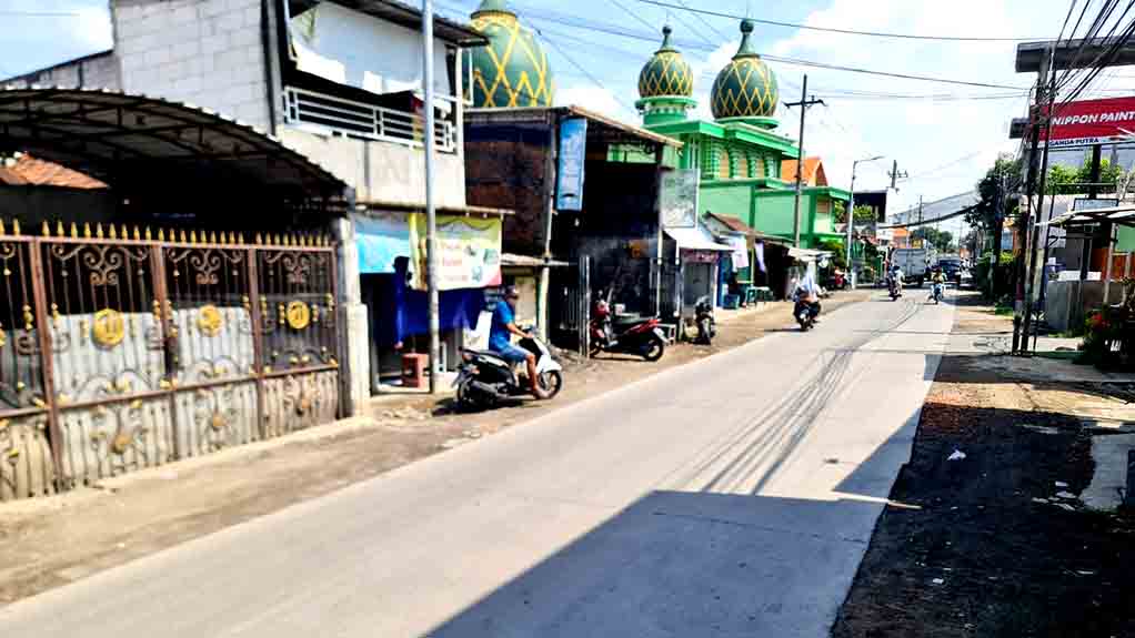 Pembangunan Drainase Sepanjang 1 Km Di Ruas Jalan Beton Geluran Suko