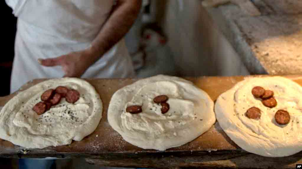 Pitalka, Roti Spesial Bagi Muslim Di Kosovo Saat Ramadan