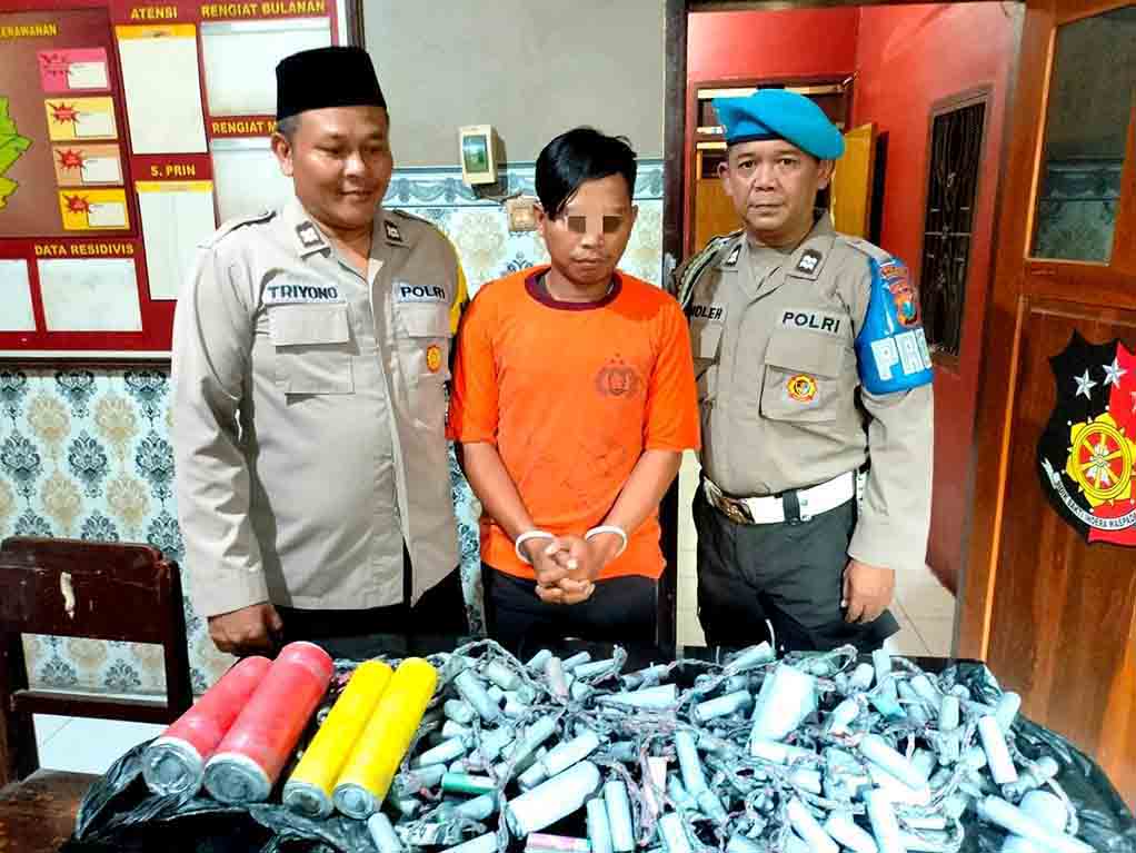 Polisi Amankan Seorang Remaja Diduga Jual Beli Bahan Peledak Tanpa Ijin Di Pasuruan