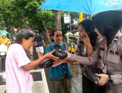 Ramadhan Berkah Polres Malang Berbagi Ratusan Kantong Takjil Untuk Pengguna Jalan