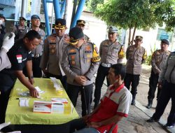 Polres Nganjuk Tes Urine Sopir Angkutan Umum Upaya Jaga Keselamatan Penumpang Mudik Lebaran