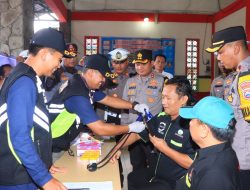 Sambut Arus Balik, Polres Ngawi Gelar Tes Urine dan Kesehatan bagi Sopir Angkutan Umum
