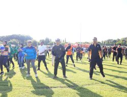 Peringati HUT Brigif 16 Wira Yudha Ke- 17, Kapolres Kediri Kota Bersama Forkopimda Ikuti Fun Bike dan Senam Bersama