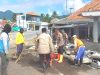Sinergitas TNI Polri Bersihkan Saluran Air Pasca Banjir di Lumajang