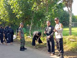 Guyup, Perguruan Silat PSHT Kerja Bakti Bersama Polisi Bersihkan Tempat Ibadah