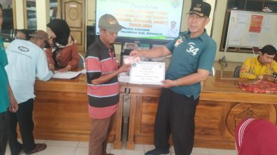 Pemdes Kebaron Salurkan Blt Dana Desa Tahap Pertama 2