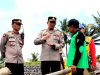 TNI-Polri dan Warga Lumajang Gotong Royong Bangun Jembatan Darurat Pasca Banjir Lahar Dingin Gunung Semeru