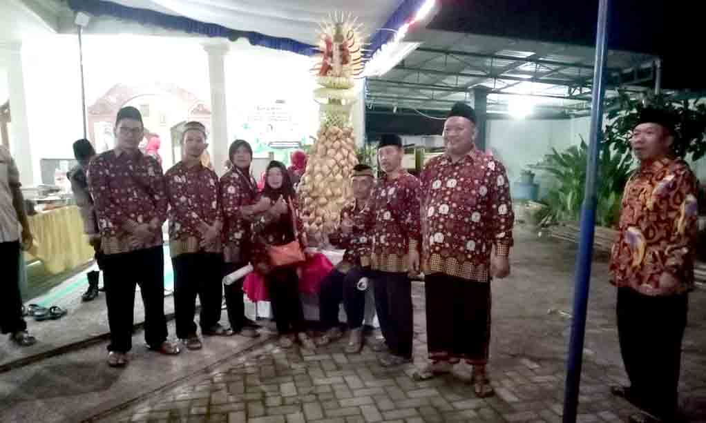 𝙰𝚛𝚊𝚔𝚊𝚗 𝚂𝚎𝚛𝚒𝚋𝚞 𝚃𝚞𝚖𝚙𝚎𝚗𝚐 𝙺𝚎𝚝𝚞𝚙𝚊𝚝 𝙳𝚊𝚗 Tabuh 𝙻𝚎𝚜𝚞𝚗𝚐 𝙳𝚒 𝙳𝚎𝚜𝚊 𝚂𝚒𝚍𝚘𝚖𝚞𝚕𝚢𝚘