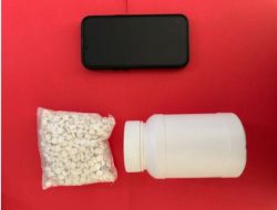 Polres Kediri Amankan Pengedar Pil Dobel L Asal Pare