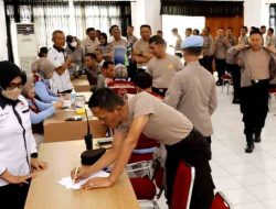 Jaga Kesehatan dan Ketahanan Tubuh, Polres Magetan Gelar Vaksinasi Untuk Anggota