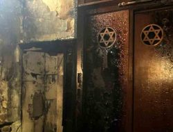Polisi Prancis Tewaskan Pria yang Coba Bakar Sinagoge