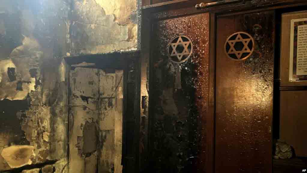 Polisi Prancis Tewaskan Pria Yang Coba Bakar Sinagoge