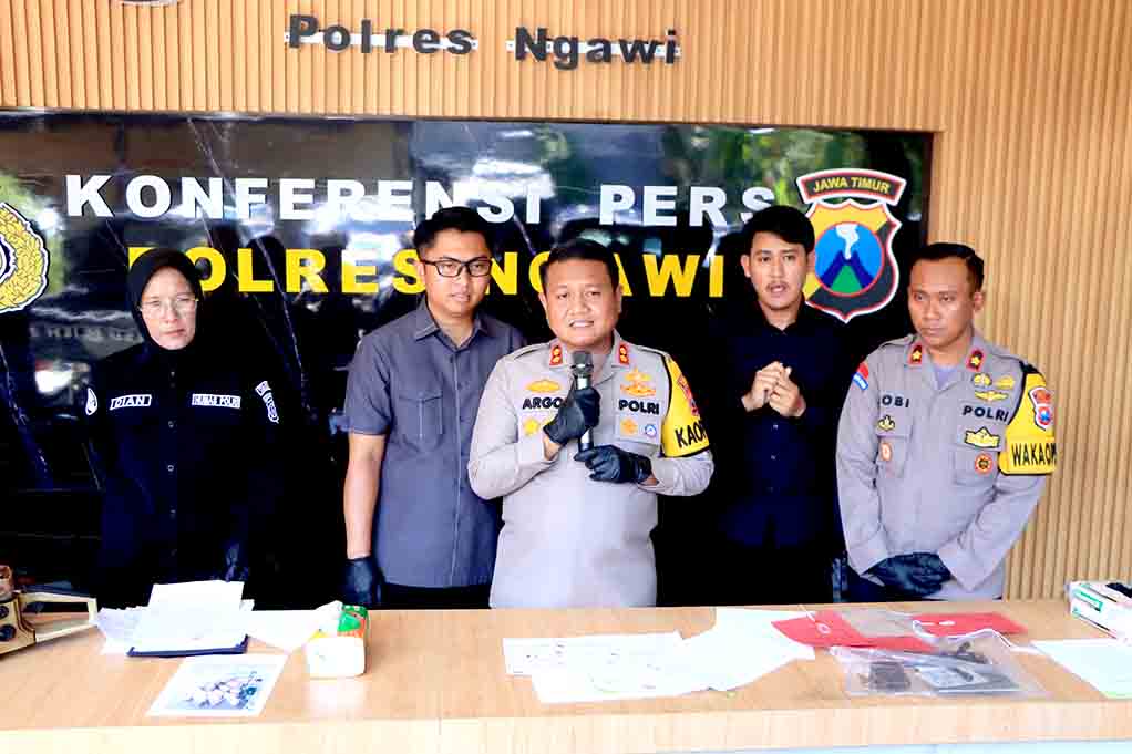 Polres Ngawi Berhasil Amankan 3 Tersangka Sindikat Illegal Logging 2