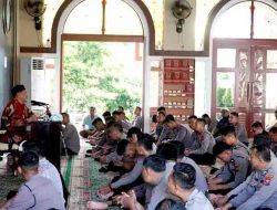 Tingkatkan Imam dan Taqwa Menuju SDM Unggul, Polrestabes Surabaya Gelar Binrohtal