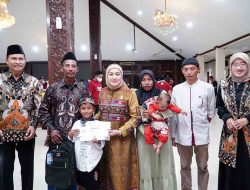 102 Anak Ikuti Khitanan Masal di Lamongan