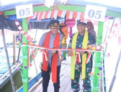 Dukung Industri Pariwisata Polres Ngawi Gelar Lomba Hias Perahu di Waduk Sangiran di Hari Bhayangkara ke – 78