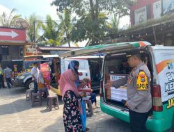 Polres Jember Gandeng Dispenduk Beri Layanan Keliling untuk Masyarakat