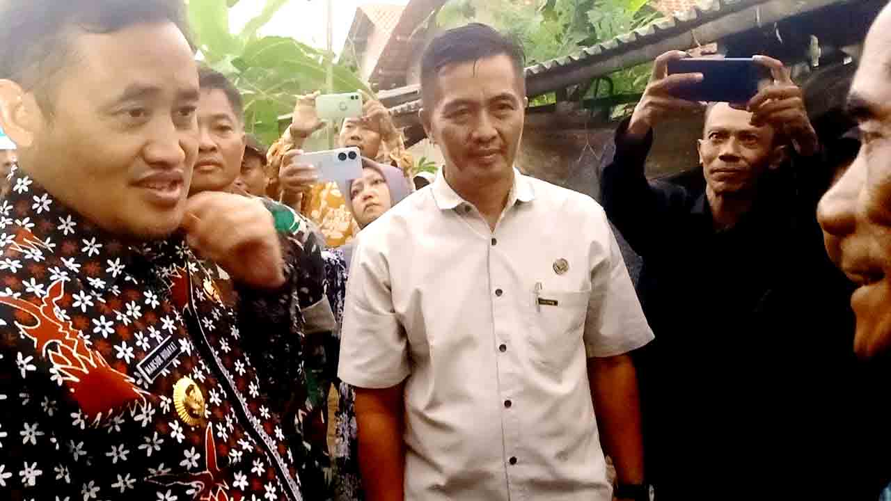 Pemerintah Kabupaten Hadir Setelah Viral Berita Rumah Plastik Suhadi Warga Desa Tumbal