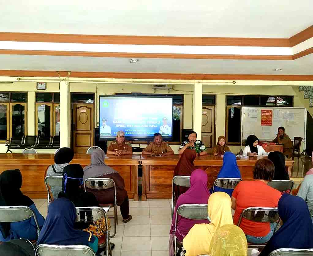 Penyaluran Bantuan Langsung Tunai Dana Desa ( Blt Dd) Tahap 2 Desa Kebaron Tahun 2024 3