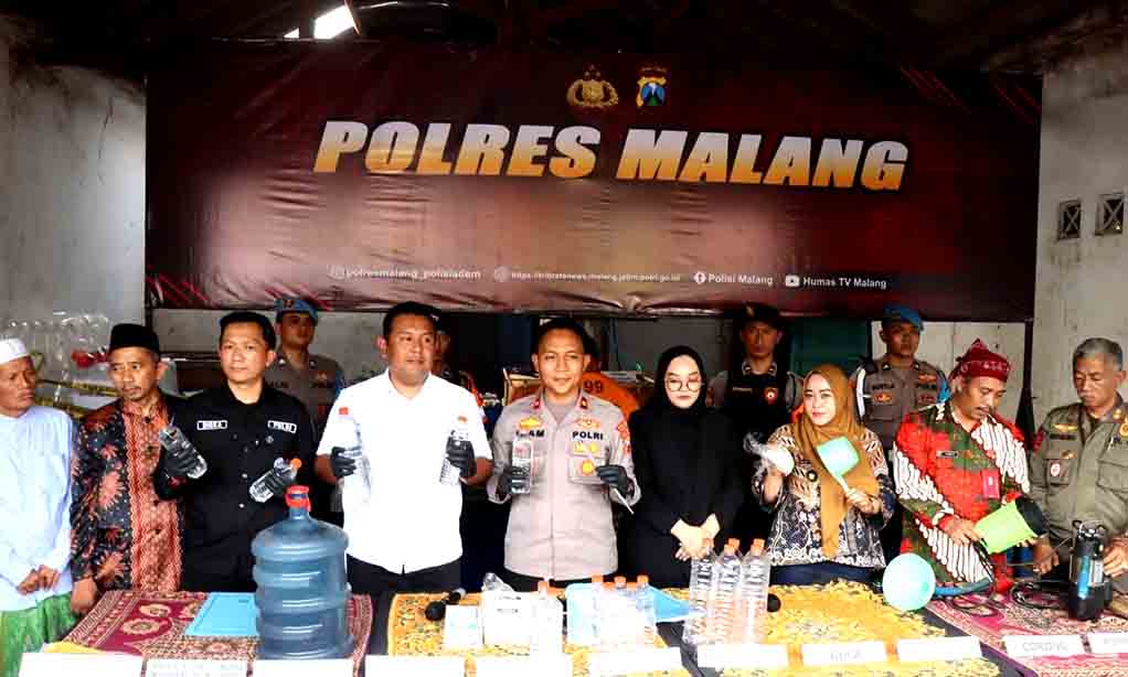 Polisi Bongkar Pabrik Miras Rumahan Di Malang