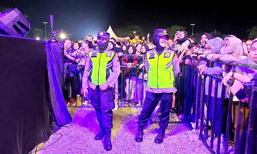 Polwan Ikut Serta Dalam Pengamanan