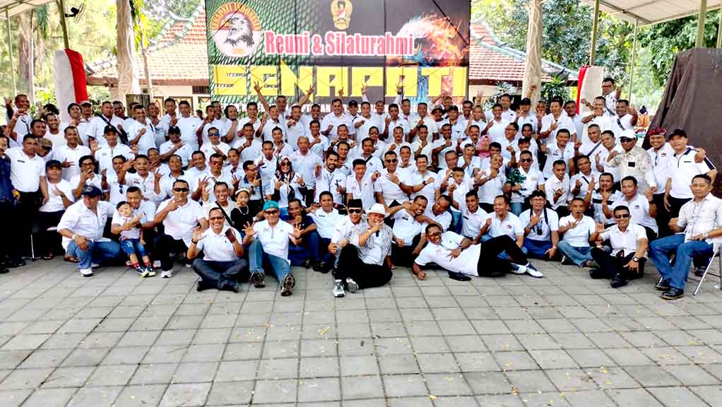Senapati Kodam V Brawijaya Bintara Pk 3 '96 Berbagi Kebahagiaan