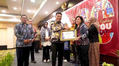 Beri Penghargaan Pendonor Darah 2