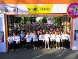 Kapolres Kediri Kota Ikuti Jalan Sehat Harmoni Sambut Hari Jadi Kota Kediri Ke – 1145