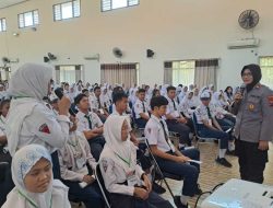 Srikandi Polres Kediri Kota Ajak Pelajar Stop Bulying dan Bijak Bermedia Sosial Lewat MPLS