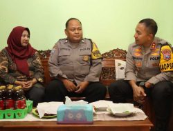 Anjangsana Kapolres Kediri Kota Berikan Motivasi Kepada Personel Yang Sakit Menahun
