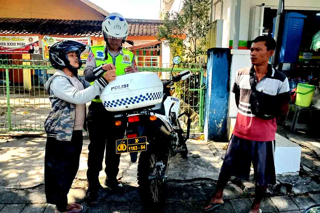 Tindak Pelanggaran Kasat Mata, Satlantas Ngawi Laksanakan Patroli Hunting System
