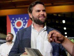 Trump Pilih Senator JD Vance sebagai Cawapres