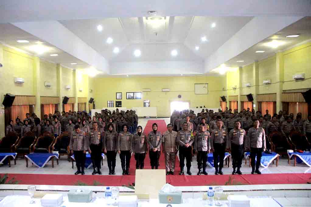 Untuk Pengamanan Pilkada 2024 Polres Jember Beri Pembekalan Psikologi Massa Bagi Anggota