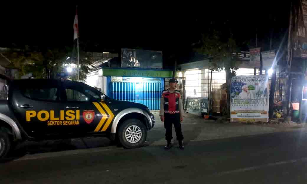 Anggota Polsek Sekaran Laksanakan Giat Patroli Blue Light Saat Malam Hari